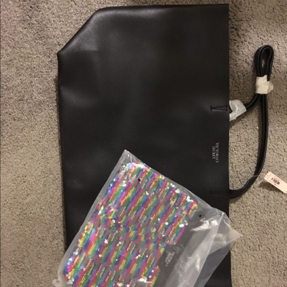 Victoria’s Secret weekender tote w/ accessory bag